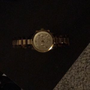Watch  use:michael kors,